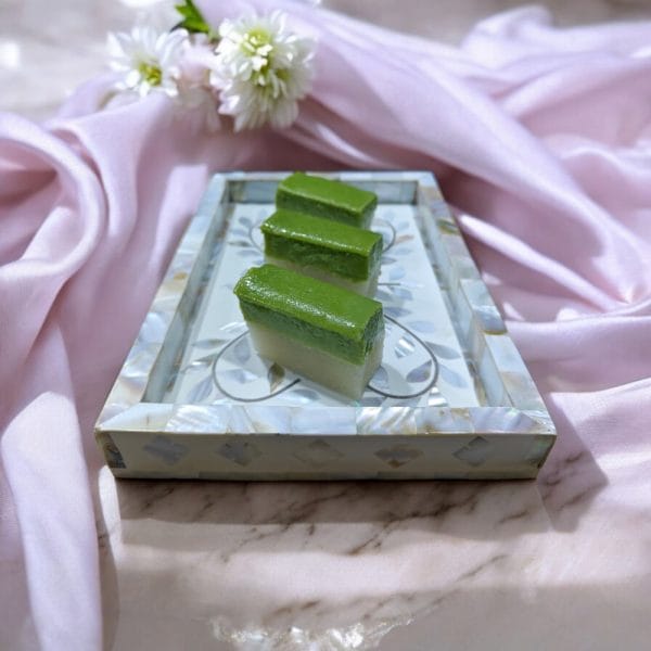 Premium Sweet Kueh Pandan Custard Cassava