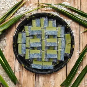 Kueh Salat Pandan Normal Cut