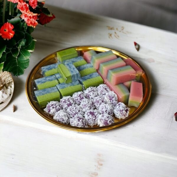 Premium Kueh Platter Timeless Kueh